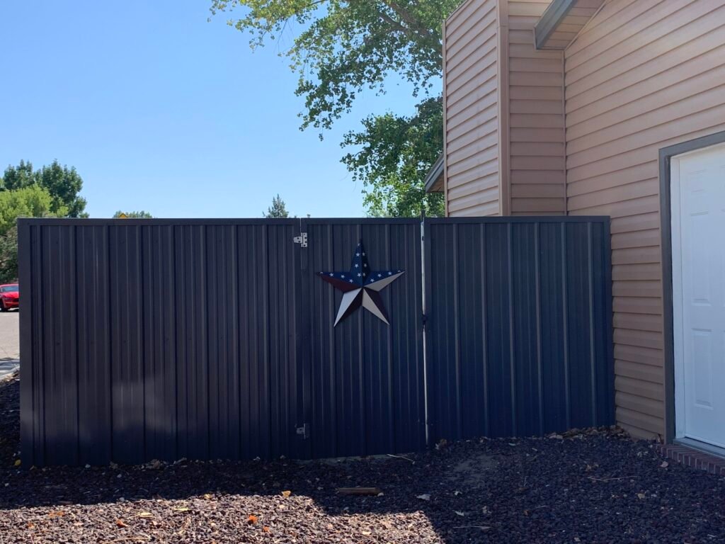 metal privacy fence