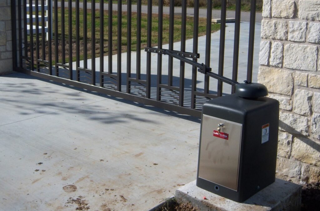 Benefits of Installing a Gate Operators